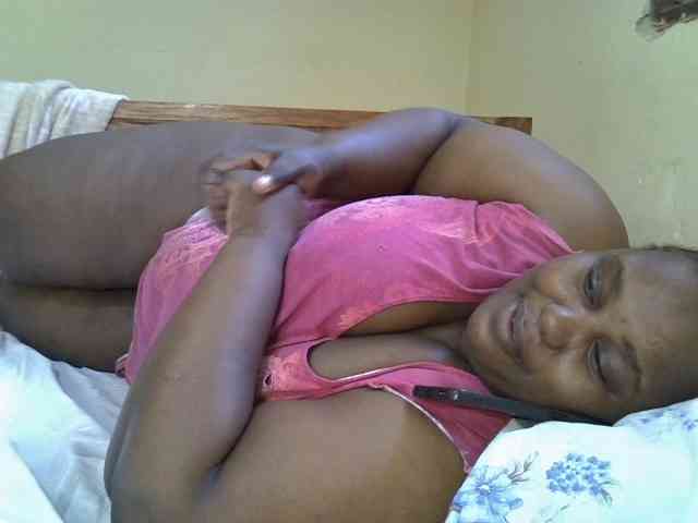 AfricanBBw webcam