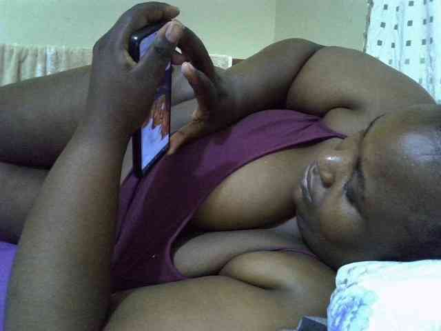 AfricanBBw webcam
