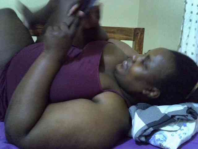 AfricanBBw webcam
