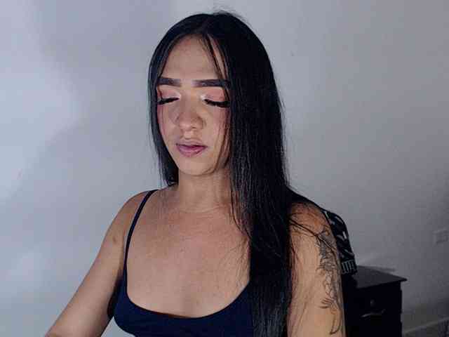 sofiaxdollxxx