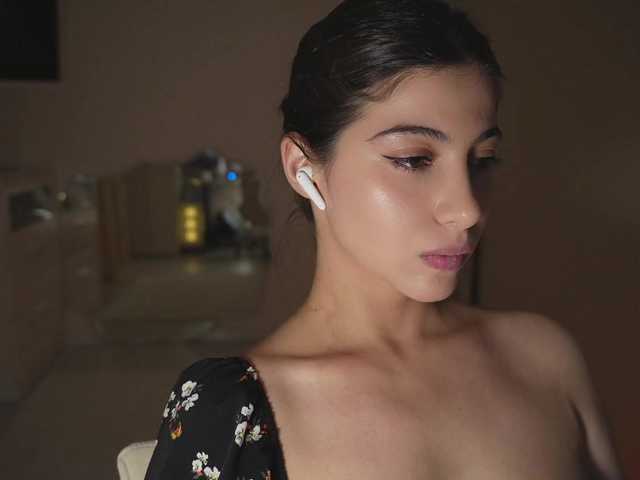 -catt-'s BongaCams show and profile