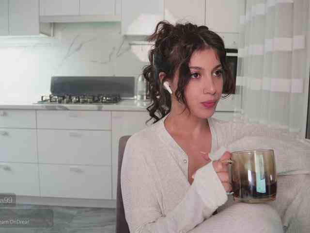 -Madi- webcam