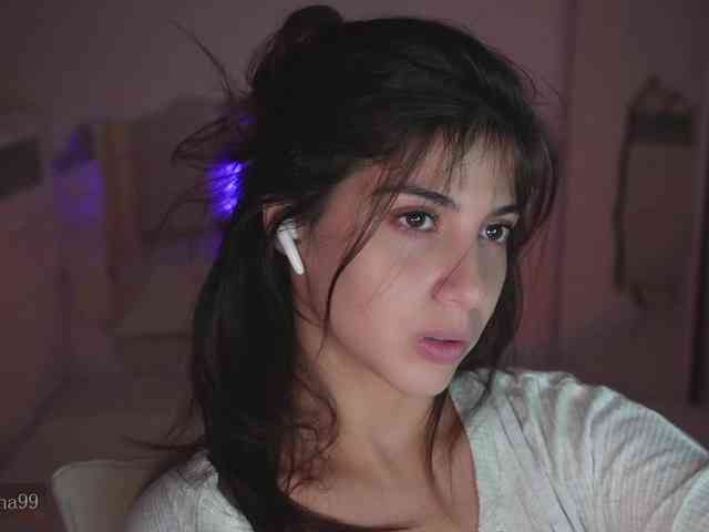 -Madi- webcam