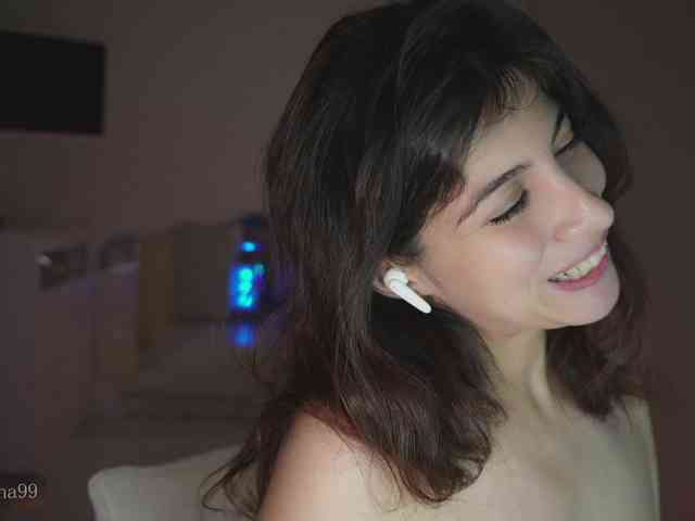 -Madi- webcam