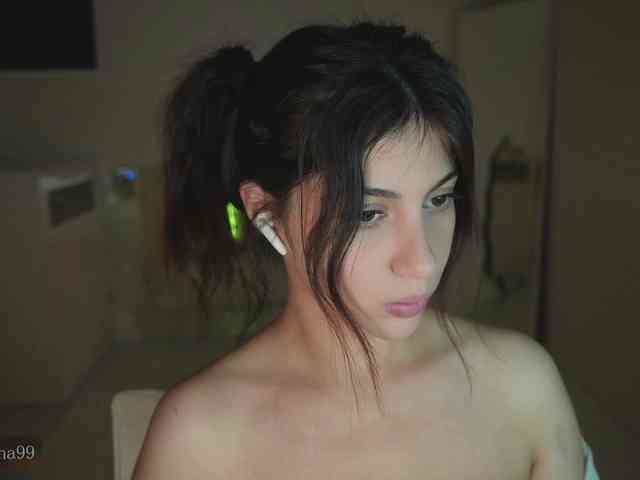 -Madi- webcam