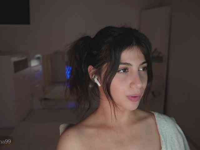 -Madi- webcam