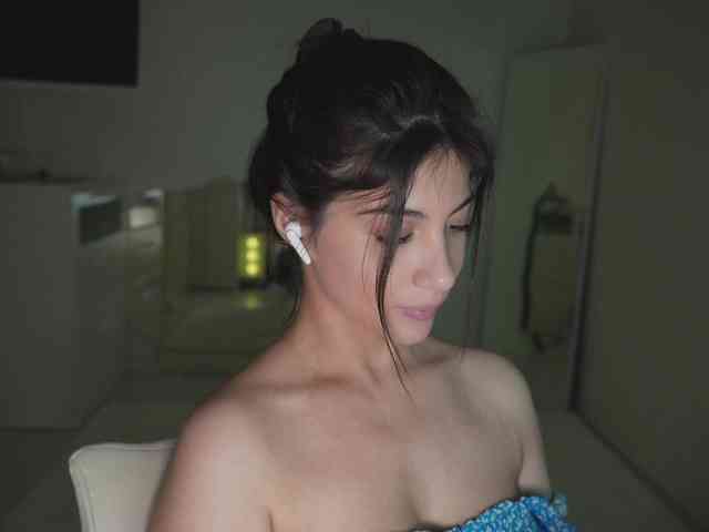 -catt- Live Webcam on {site_name}