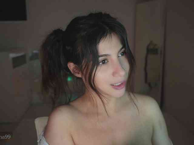 -Madi- webcam
