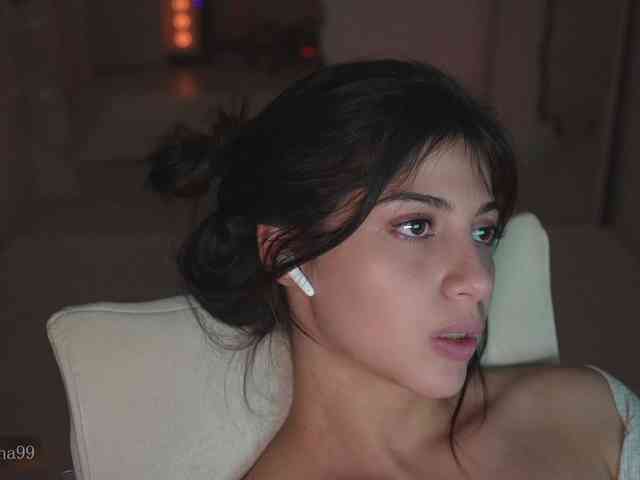 -Madi- webcam