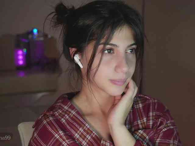 -Madi- webcam
