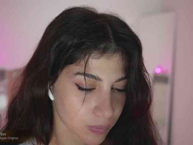 -Madi- webcam
