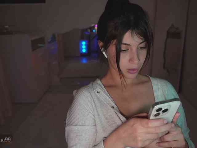 -Madi- webcam