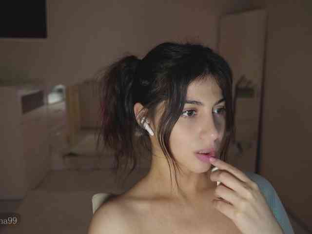 -Madi- webcam