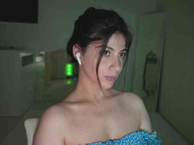 -catt- Live Webcam on {site_name}