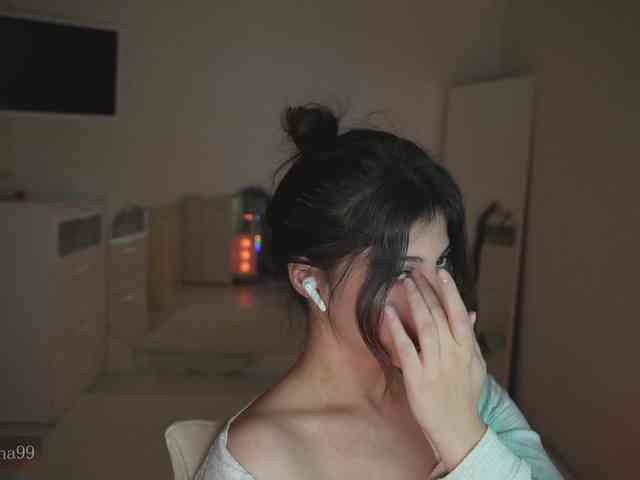 -Madi- webcam