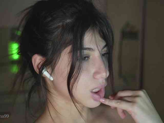 -Madi- webcam