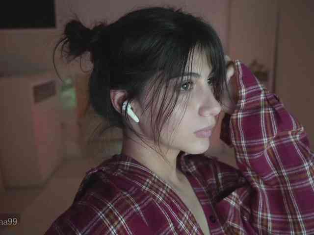 -Madi- webcam