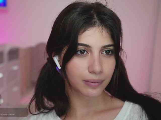 -Madi- webcam