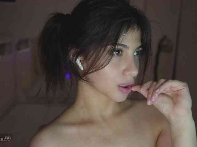 -Madi- webcam