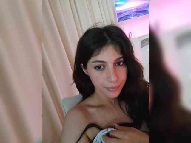 -Madi- webcam