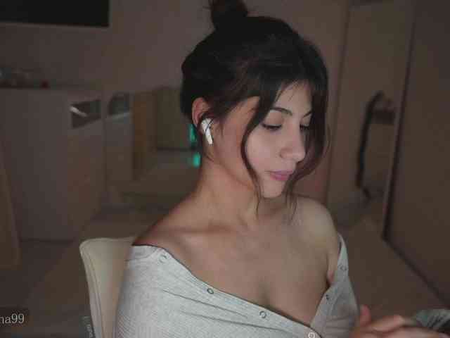 -Madi- webcam