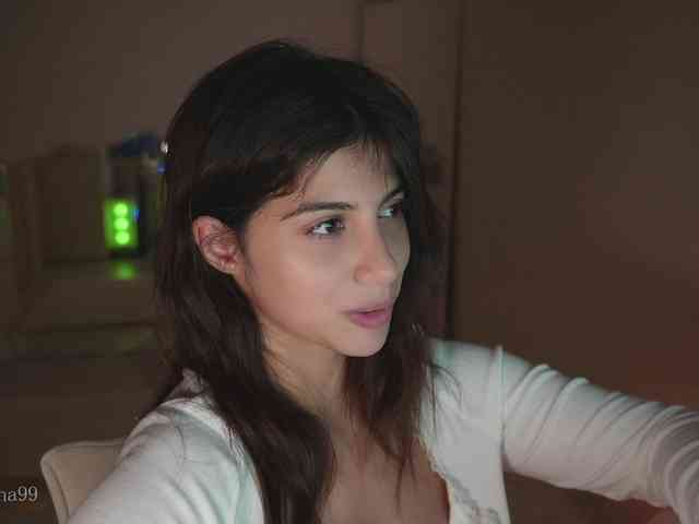 -Madi- webcam