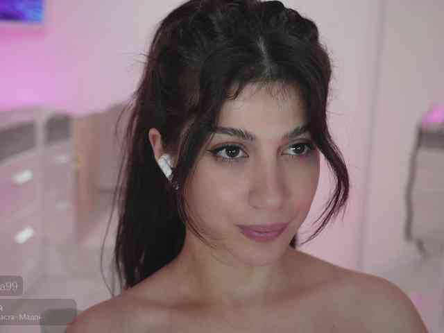 -Madi- webcam