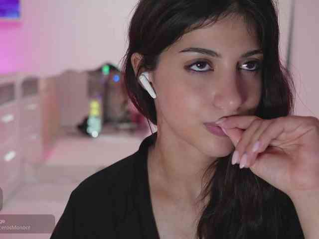 -Madi- webcam