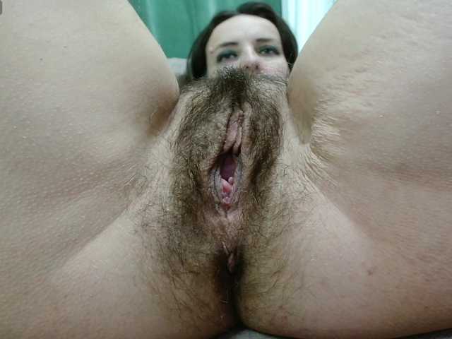 Lolaxx-x's BongaCams show and profile