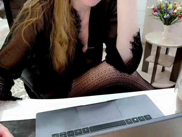 JuicyGloss webcam