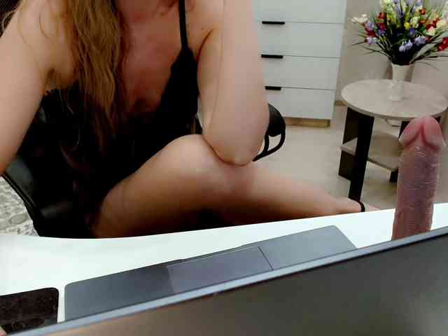 JuicyGloss webcam