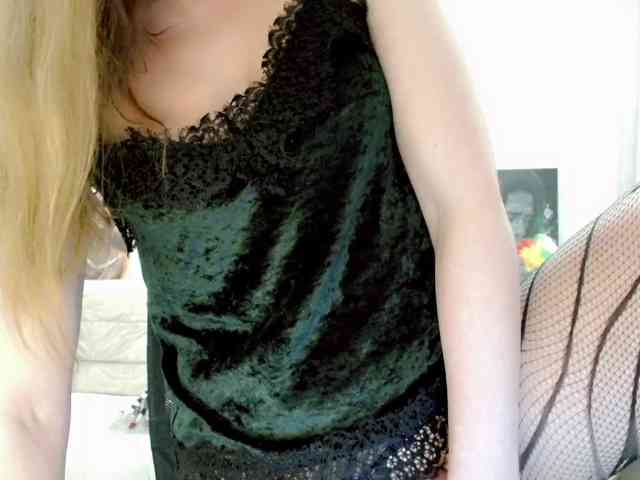 JuicyGloss webcam