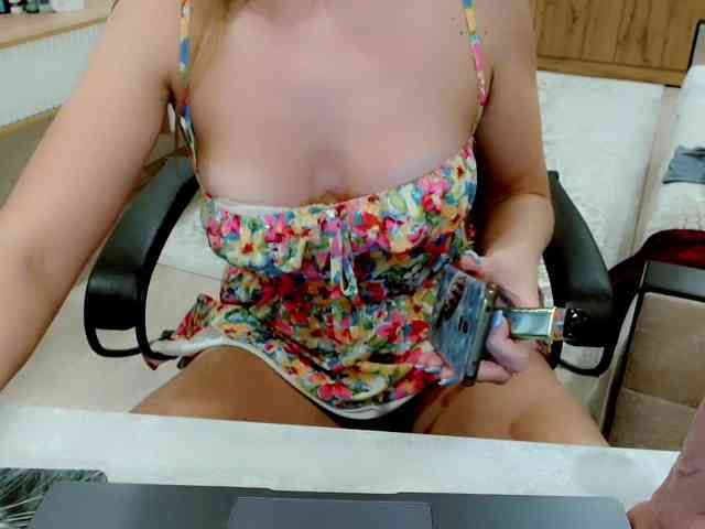 JuicyGloss JuicyGloss