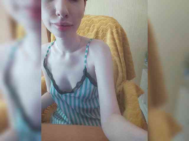 Alexi12 Live Webcam on BongaCams