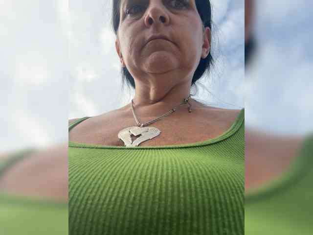 RachaelRay69 webcam