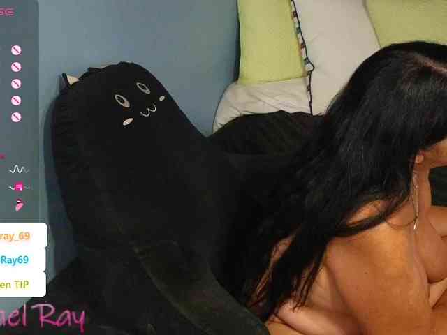 RachaelRay69 webcam