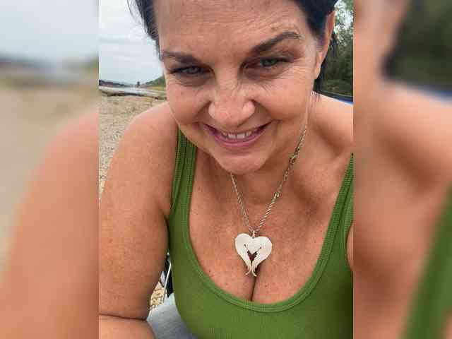 RachaelRay69 webcam