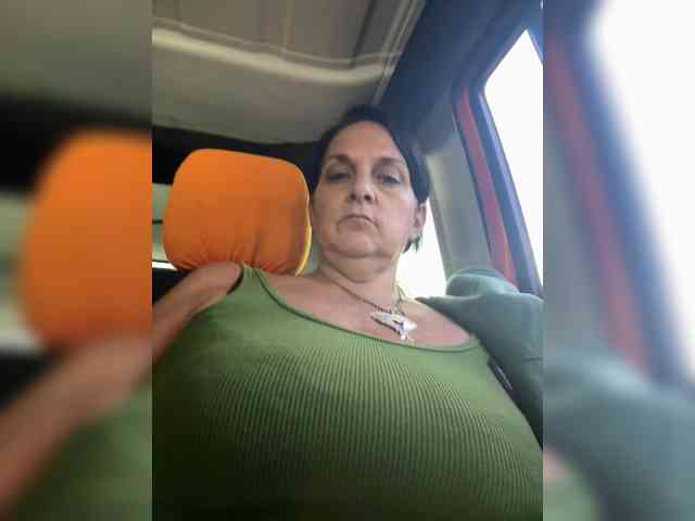 RachaelRay69 webcam