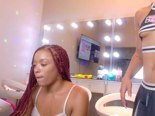 farianajulie's BongaCams show and profile