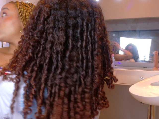 farianajulie's BongaCams show and profile