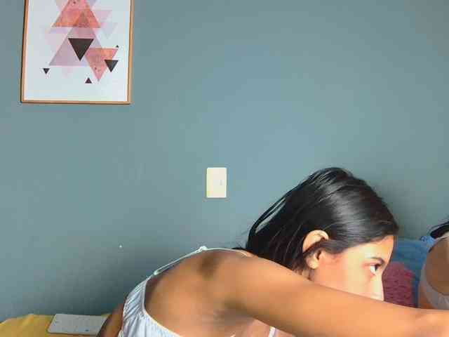 FarianaJulie webcam