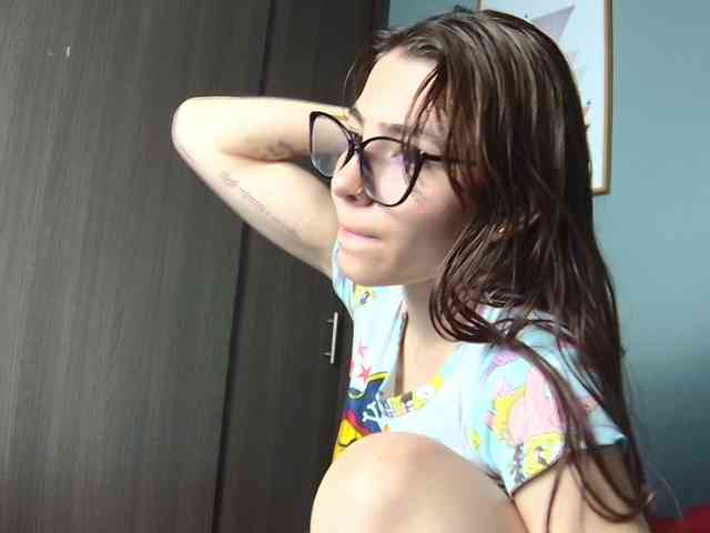 FarianaJulie webcam