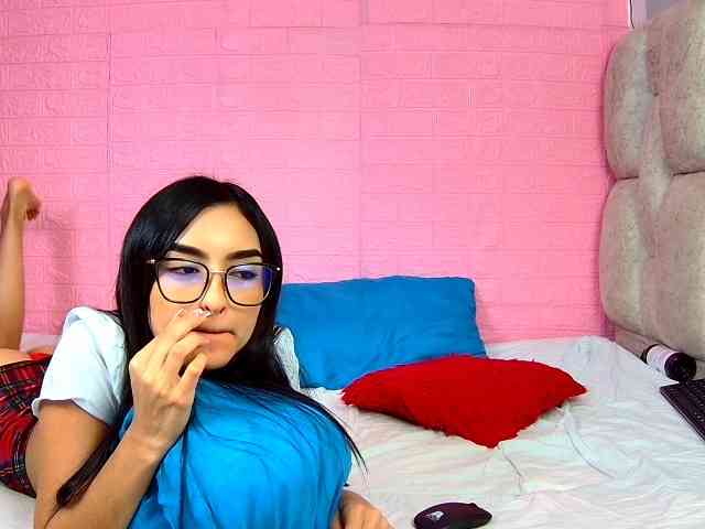FarianaJulie webcam