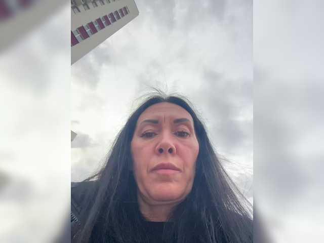 KarolinaMilf's BongaCams show and profile