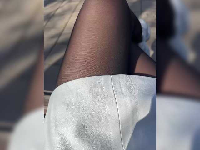 KarolinaMilf's BongaCams show and profile