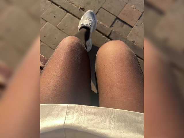 KarolinaMilf's BongaCams show and profile