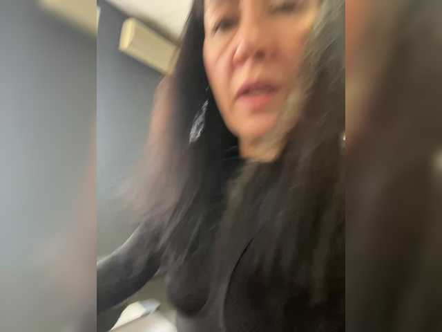 KarolinaMilf's BongaCams show and profile