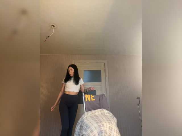 KarolinaMilf's BongaCams show and profile