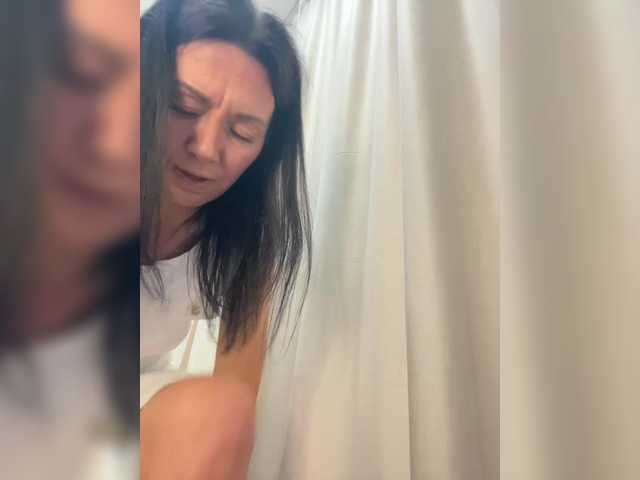 KarolinaMilf's BongaCams profile