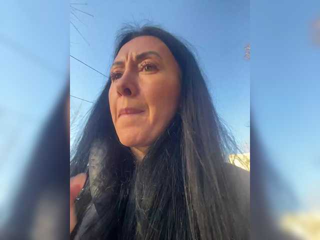 KarolinaMilf's BongaCams show and profile